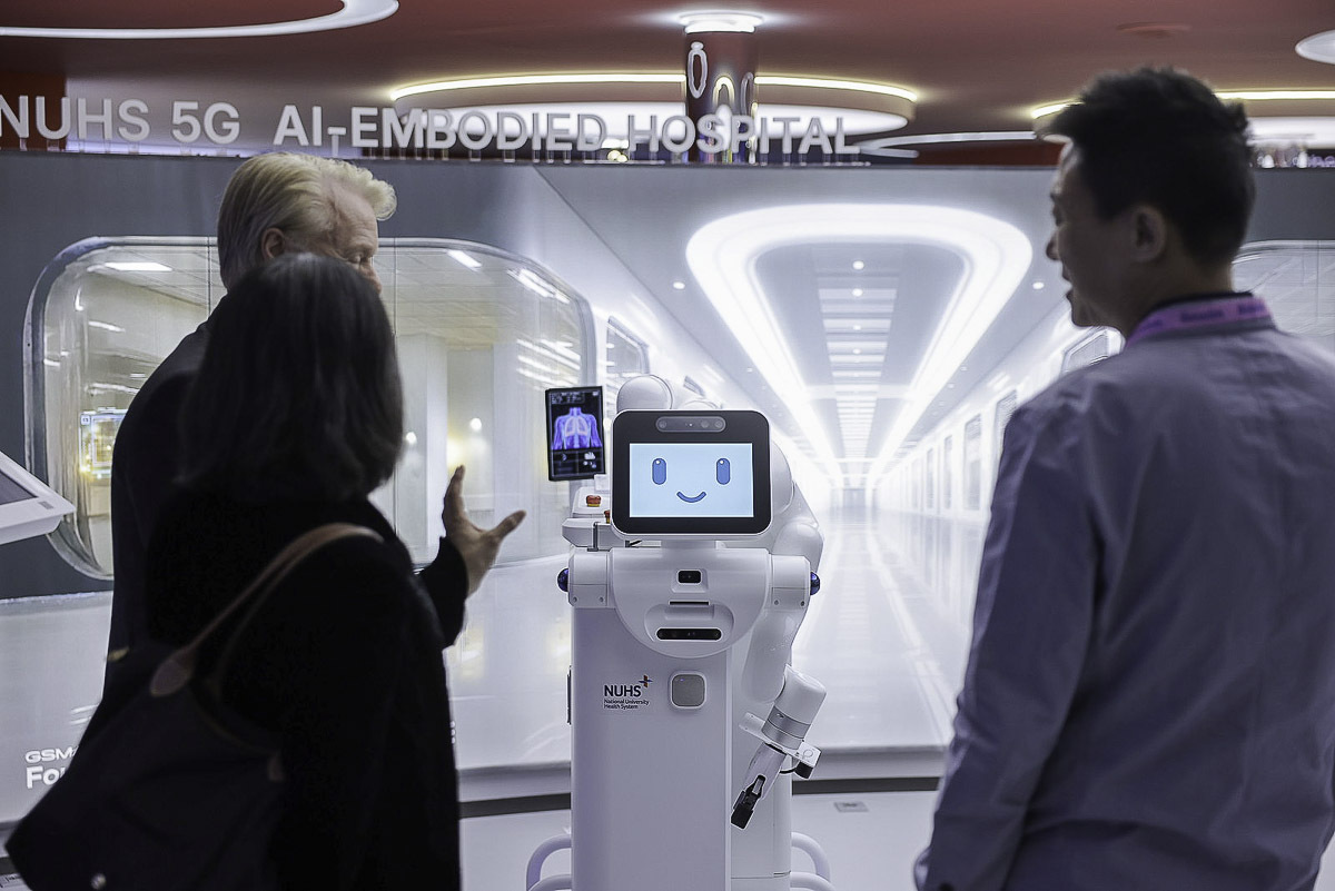 Mwc26 robot exhibition 3x2